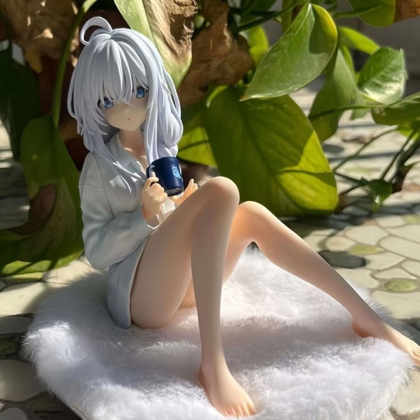 Figura de Elaina: La Bruja Err - Pc Gaming Case reseña y precio